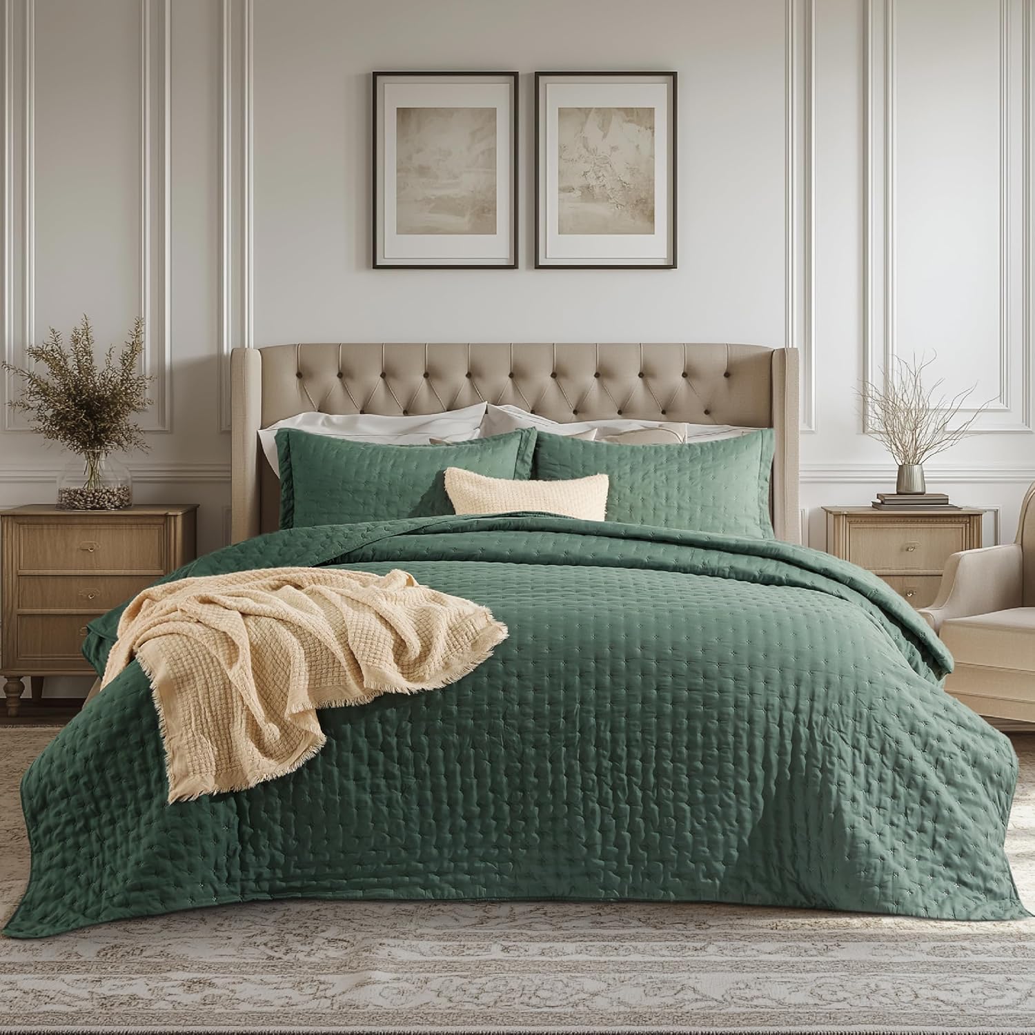 Quilts Queen Size - Bright White Bedspread Queen Size & Lightweight Comforter, Modern Coverlet with Clover Pattern, Ultra Soft All-Season Bedding, 90 x 96 Inches | Stitch-Free Quilting, Lightweight, Summer Bedding Set, Machine Washable, Pet-Friend